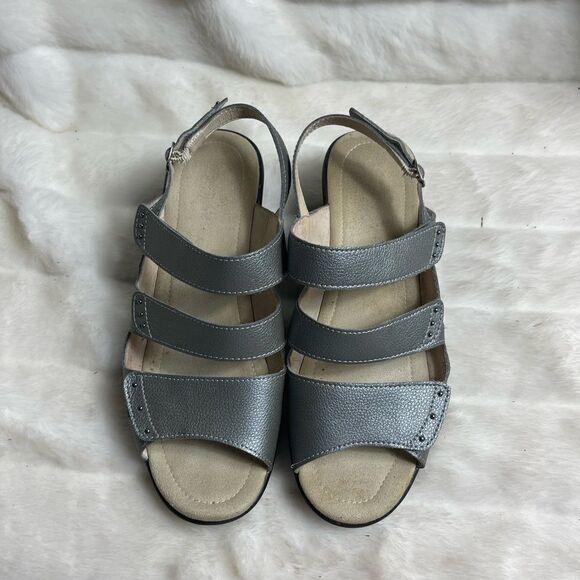Propèt leather gray adjustable  Velcro straps 2”wedge sandals size8.5 - Picture 2 of 9
